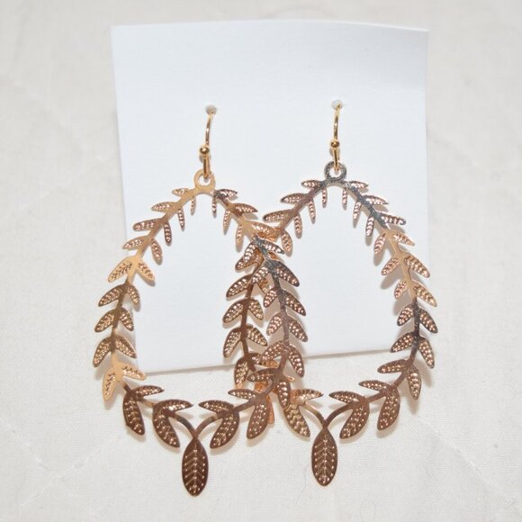 NWT Gold Leaf Dangle Hoop Earrings - Picture 2 of 2